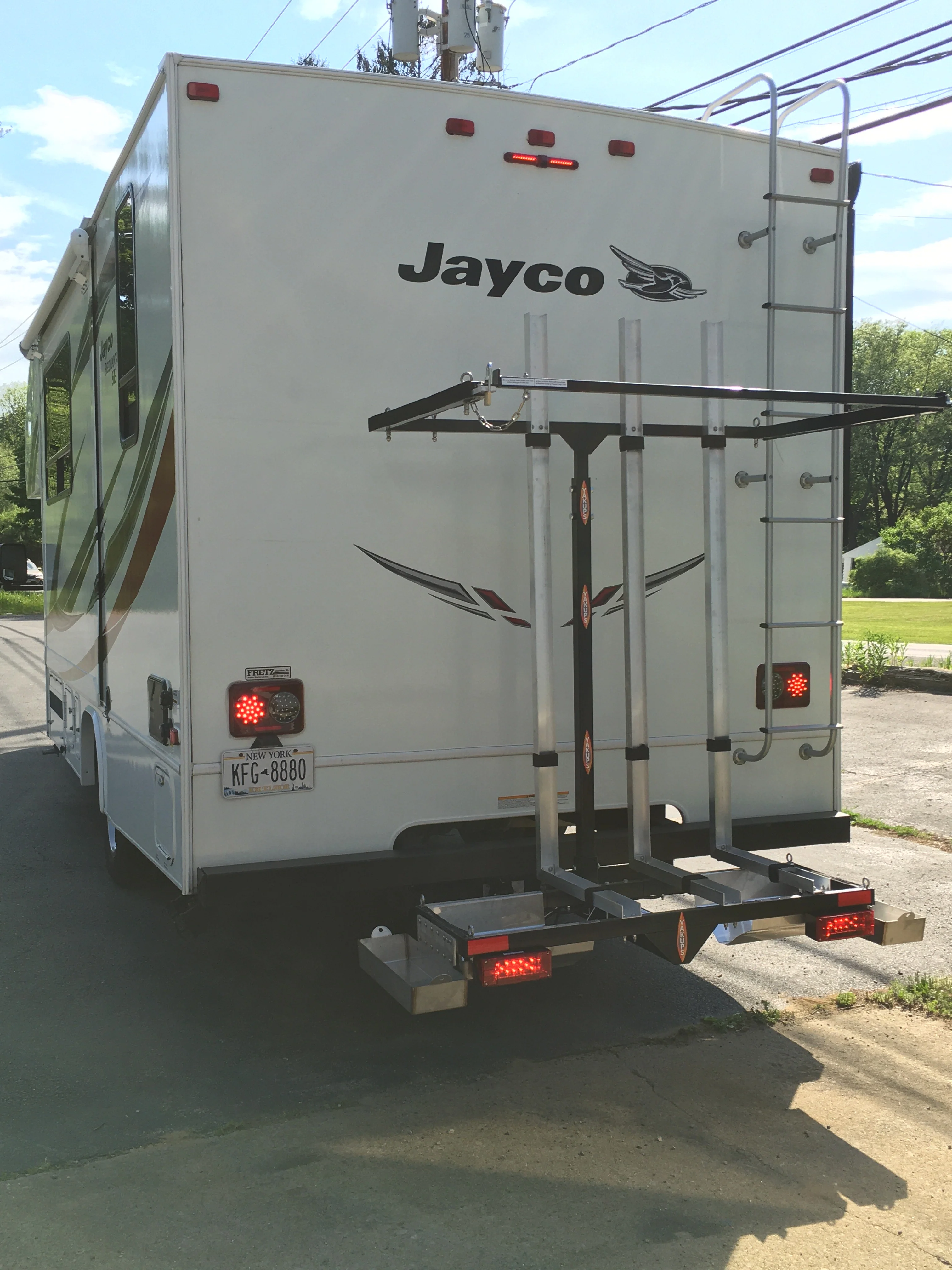 Accessory Lighting wired to RV Rack, Brake, signals, & running  lights - Image 3